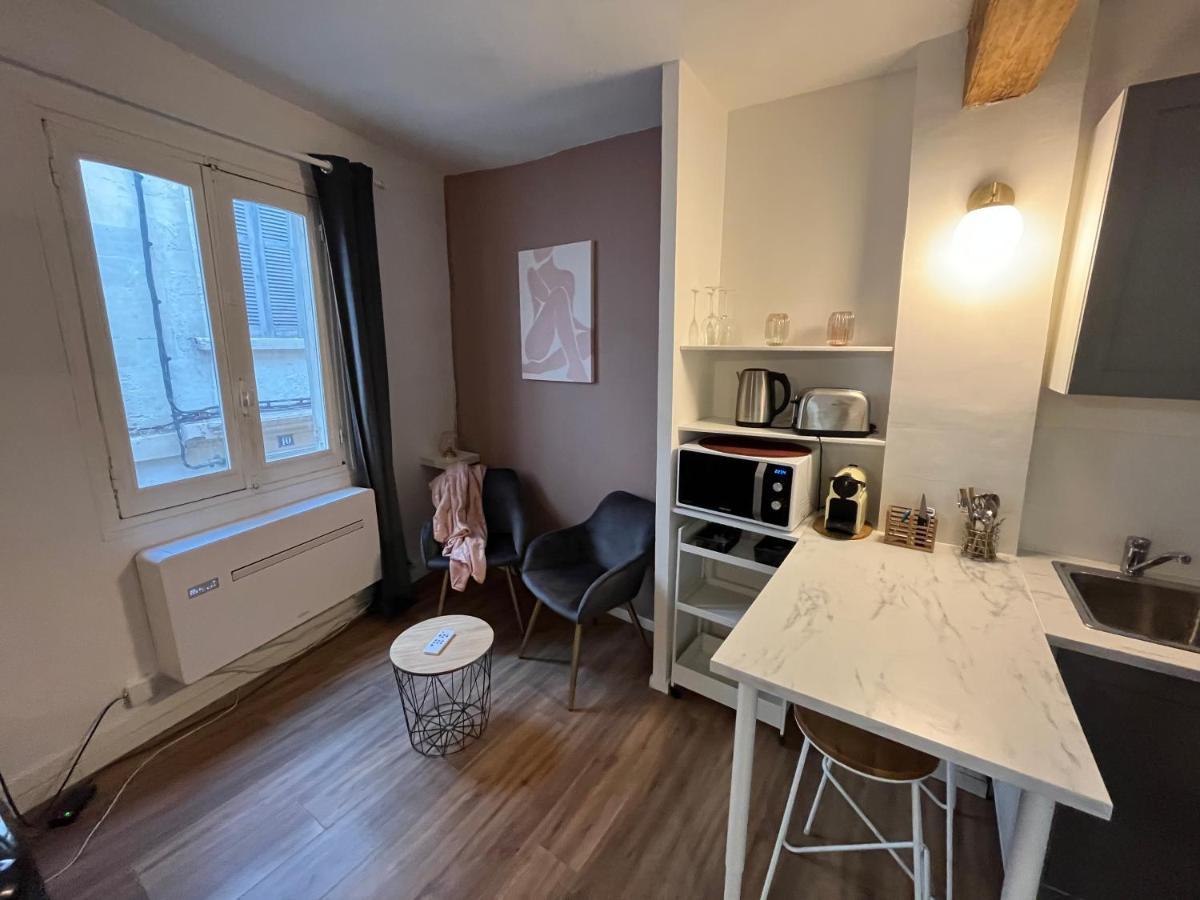 Aux Demoiselles D'Avignon Apartment Exterior photo